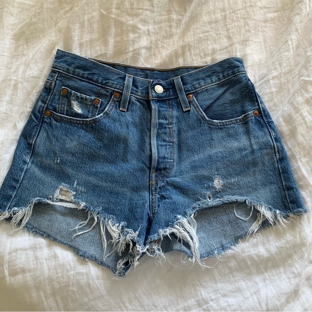 Levi’s 501 Cutoffs